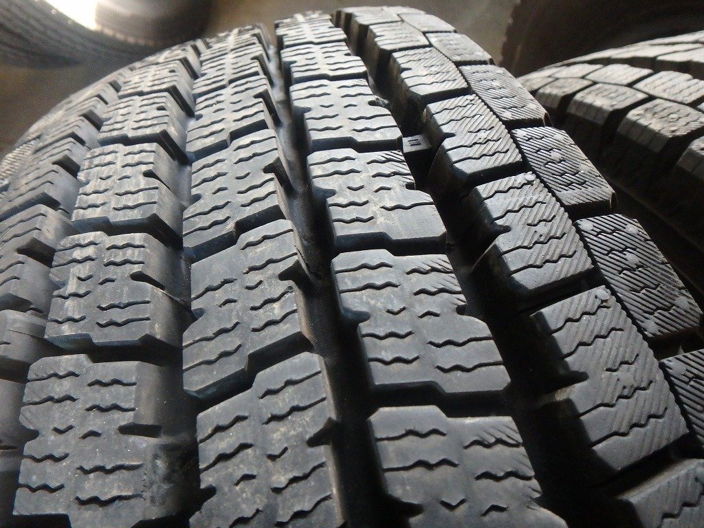 B312 2023年製 約8.5-9分山 送料無料【205/80R17.5 120/118】ヨコハマ iG91 スタッドレス 6本