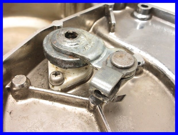 【最安値，正規品】 ！☆コ548 RZ250 4L3 エンジン左カバー ジェネレーターカバー スプロケットカバー クラッチレリーズ 80