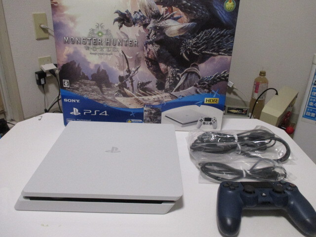 PS4本体＋純正品コントローラー モンスターハンターワールドスターター