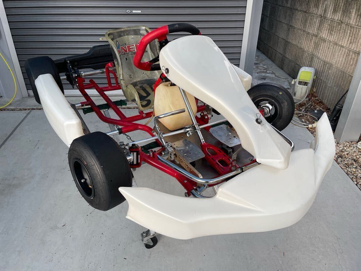 birel ビレル C28-S11 レーシングカート カデット 中古 スタンド付き