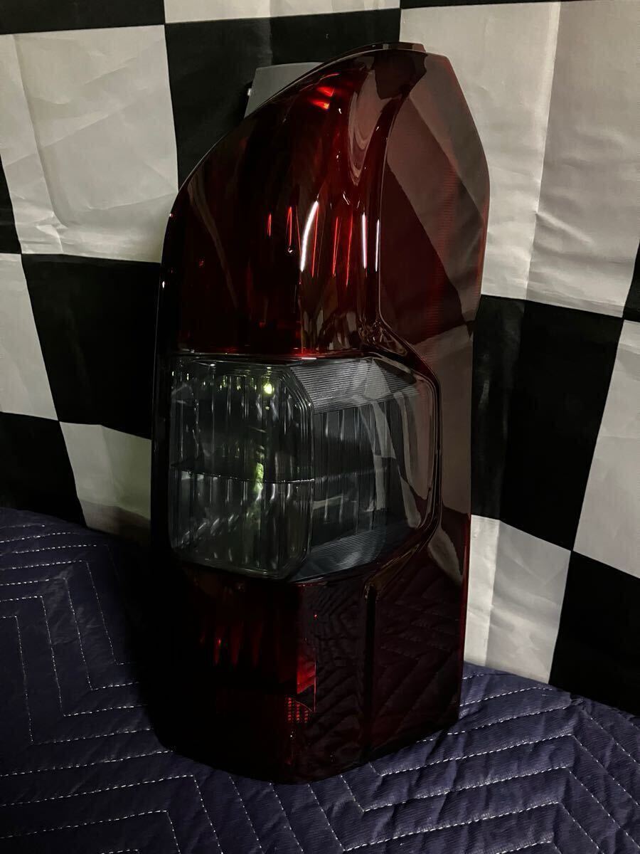 美品！！トヨタ NCP160 NCP165 プロボックス純正テール サクシード純正