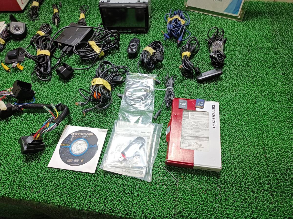 カロッツェリア carrozzeria | AVIC-MRZ088 DVD・USB・ワンセグ対応 NAVI カロッツェリア　DVDナビゲーションユニット　カロッツェリア　モデル：AVIC-ZH09CS　シリアルNO:KJMH017892JP　＃hyj　NSP237720
