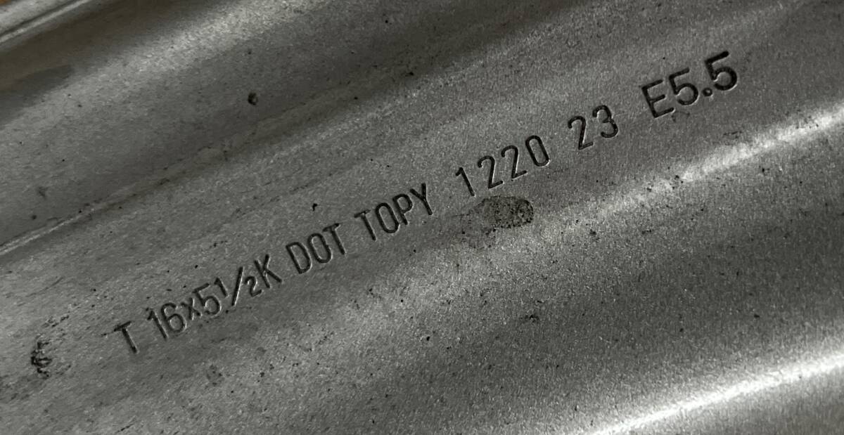 TOPY 16×5.5 5H PCD203.2 OFFSET116.5 未使用に近い商品 6本セット販売 (バラ売無し) TOPY 5H PCD203.2 116.5-8TC タイヤ・ホイール PCD