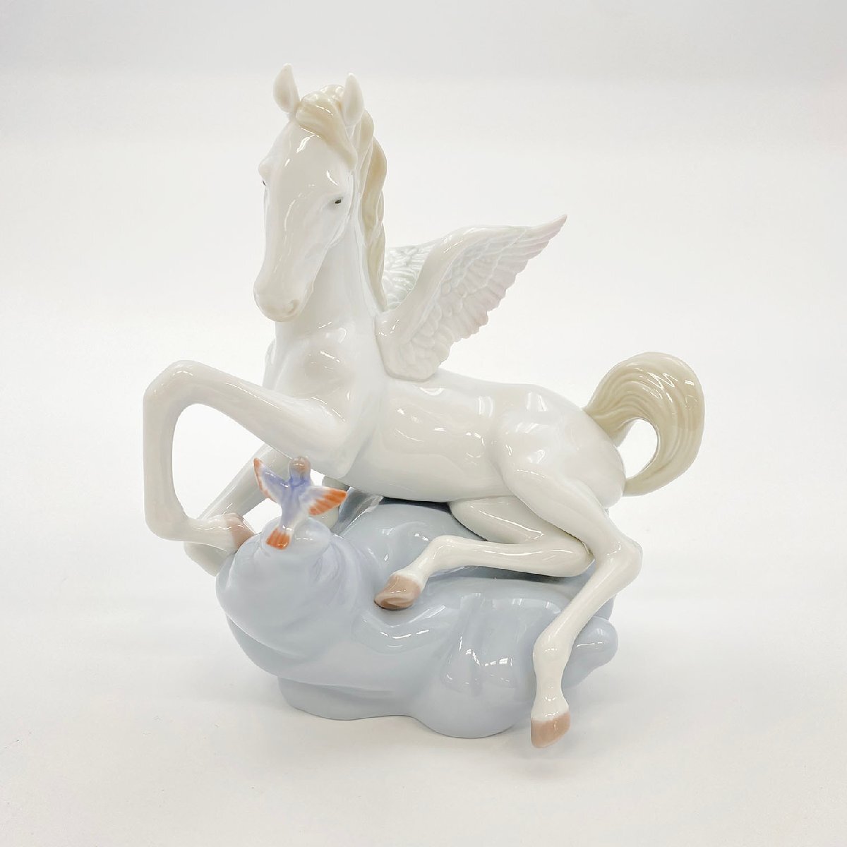 Lladro リヤドロ #6242「小鳥と遊ぶペガサス」フィギュリン ※同梱不可