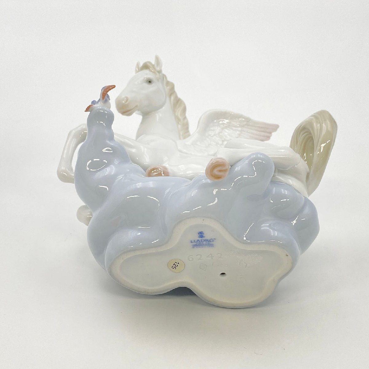 Lladro リヤドロ #6242「小鳥と遊ぶペガサス」フィギュリン ※同梱不可 