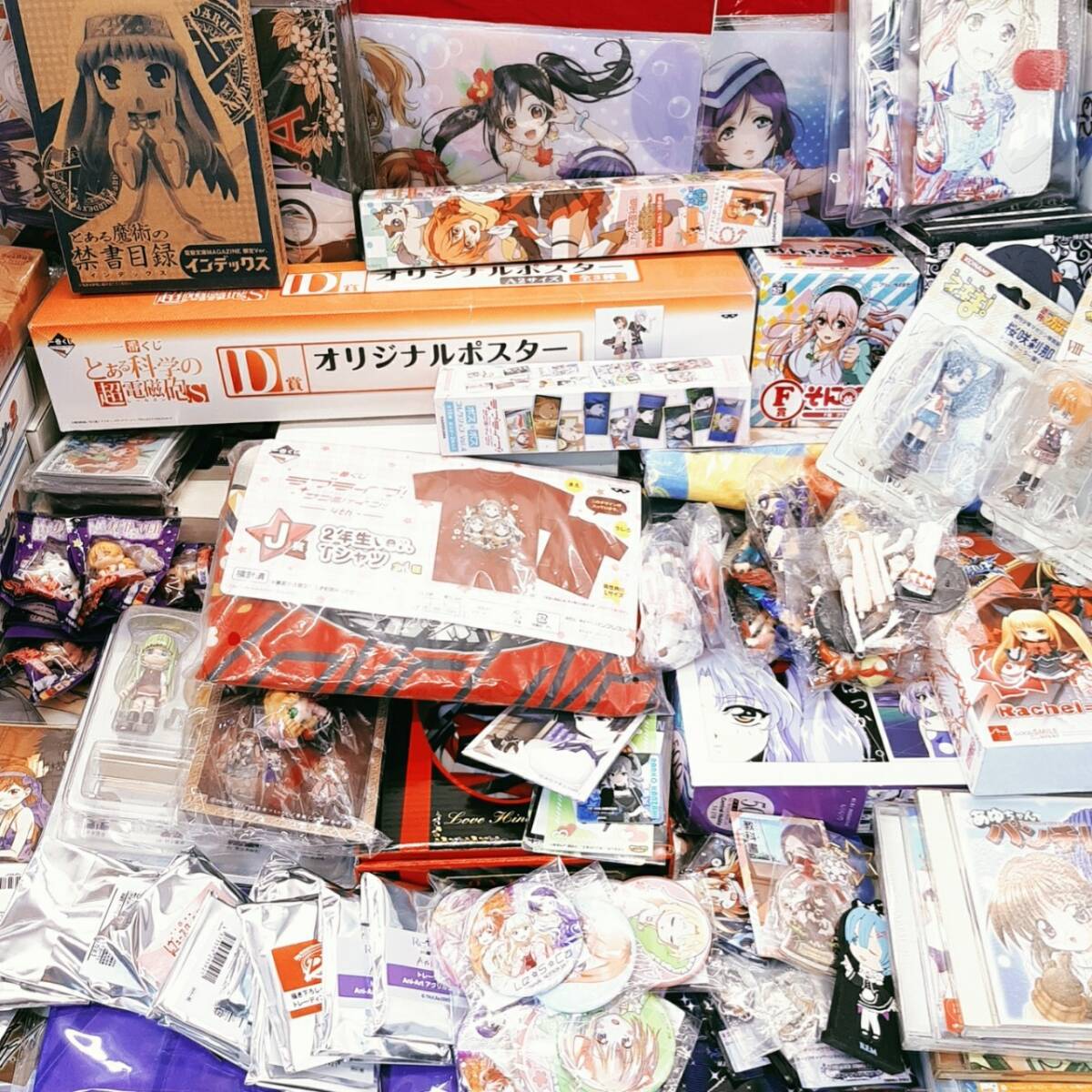 c83【1円～】 アニメグッズ まとめ 大量 約9.2kg ラブライブ とある