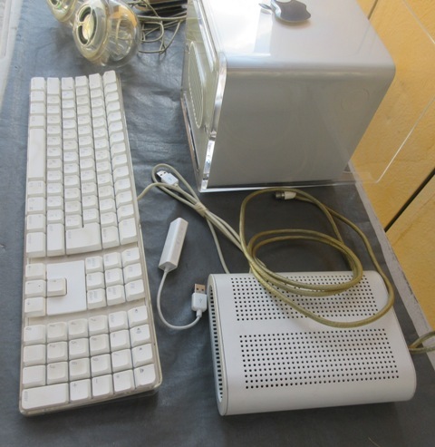 ☆ジャンク☆Apple アップル Power Mac G4 Cube M7886 付属品付き