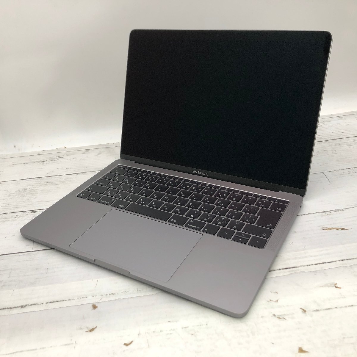 Apple MacBook Pro (14インチ 2021) MKGP3J/A M1 Pro / RAM:16GB / SSD