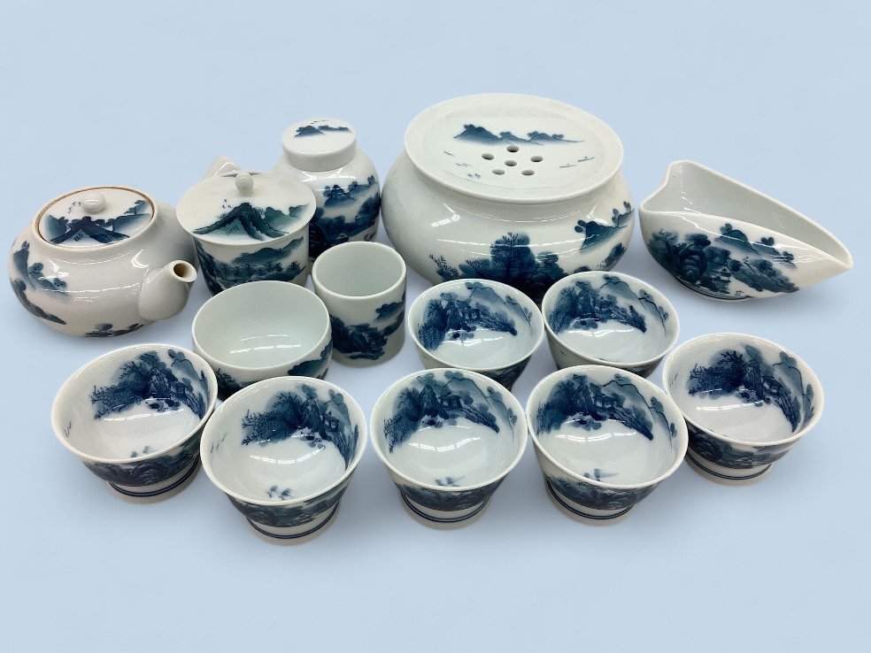 源右衛門　染錦古代花鳥図　角鉢【美品】 源右衛門 染錦古代花鳥図 角鉢【美品】共箱あり 蔵出し品 館林