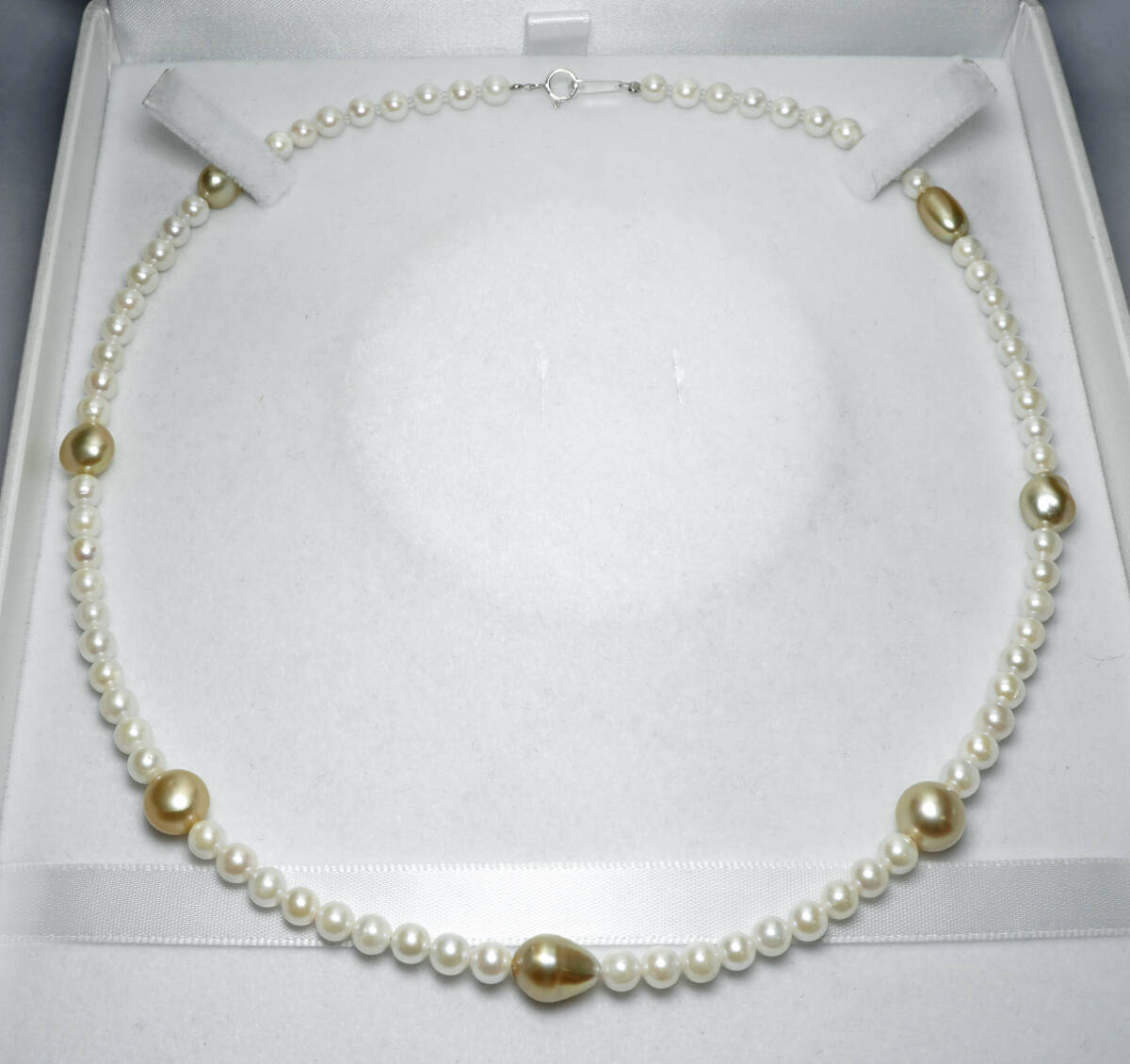 ★天然南洋白蝶パール ケシ珠 ゴールド 8.5mm アコヤパール 5.0mm 最高級 43.5cm SV ネックレス 宝石 ジュエリー jewelry_3