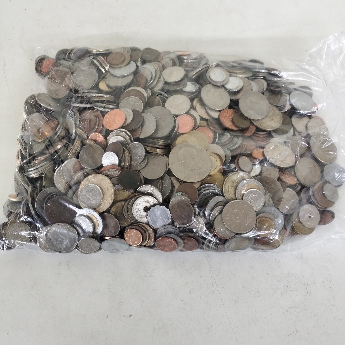 ☆外国コイン約4.7kg 世界コイン大量まとめ 約4700g 海外硬貨 古銭 未