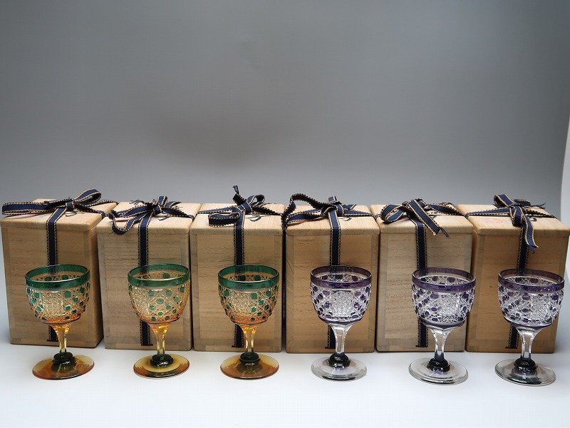 綾切子 グラスアート黒木 綾ガラス 酒器 猪口 金赤 -綾切子の中古品 