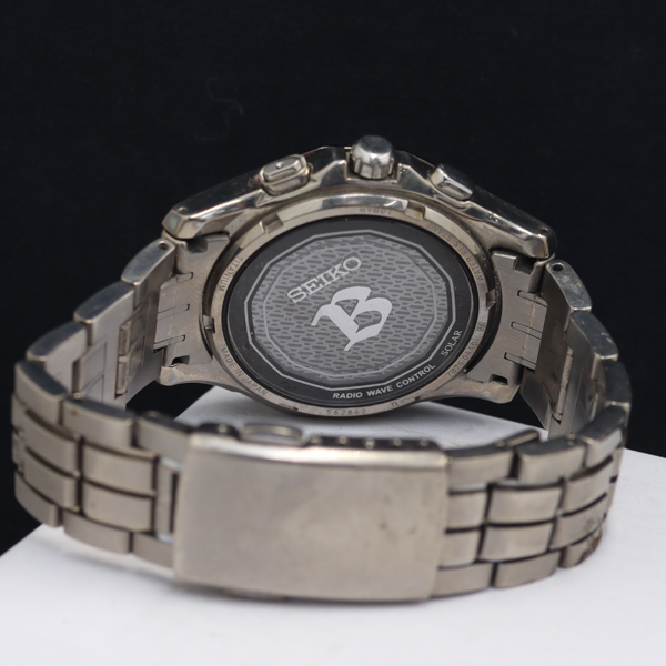 SEIKO セイコー 稼動品 7B25-0AG0 電波ソーラー シルバー 黒文字盤 