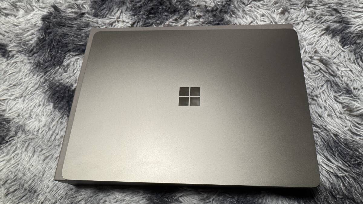 COREi7-8550U SSD256GB メモリ8GB搭載 ☆Windows11☆gs 即決