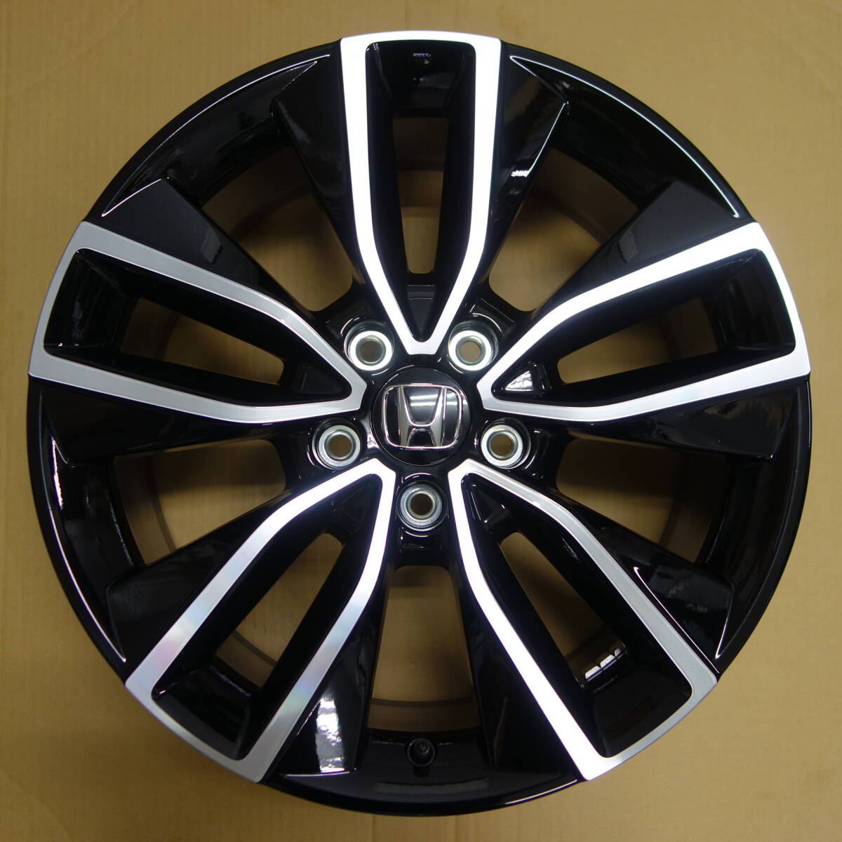新車外し★ホンダ RV系 ヴェゼル 純正 ホイール 16インチ 16×7J 新車外し☆ホンダ RV系 ヴェゼル 純正 ホイール 16インチ 16×7J