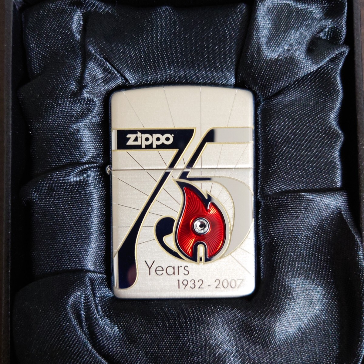○ さん専用 ZIPPO 75周年 スワロフスキー ジッポー(Zippo)｜売買された