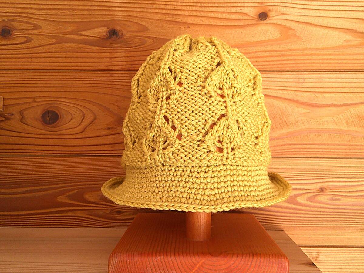 手編みの帽子　ウール100％　Ｓ-Ｍサイズ　くすみイエロー　お花模様　透かし柄_2