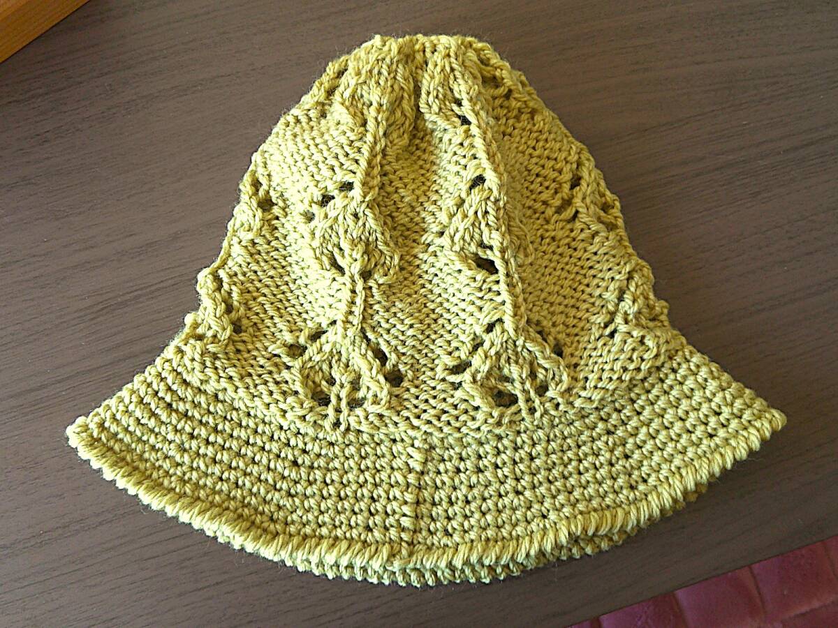 手編みの帽子　ウール100％　Ｓ-Ｍサイズ　くすみイエロー　お花模様　透かし柄_9