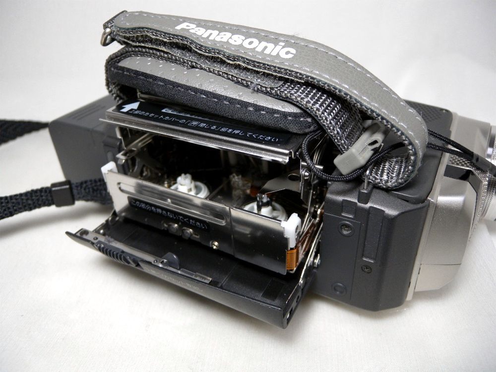 ☆Panasonic miniDV ビデオカメラ NV-DS200 ダビング・再生 ☆ミニDVテープ