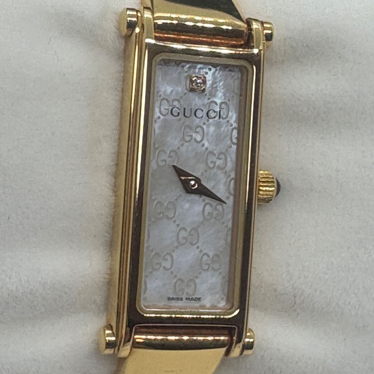 K-2165】GUCCI グッチ 1500L クォーツ ゴールド色 バングルウォッチ
