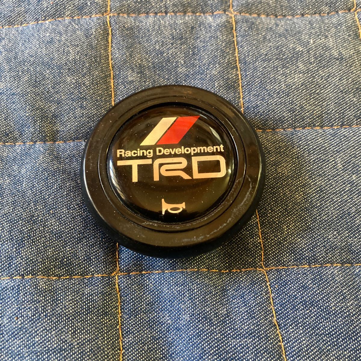 TRDホーンボタン　美品‼️ ホーンボタン TOYOTA TRD 当時物中古 コレクション ビンテージ TRD
