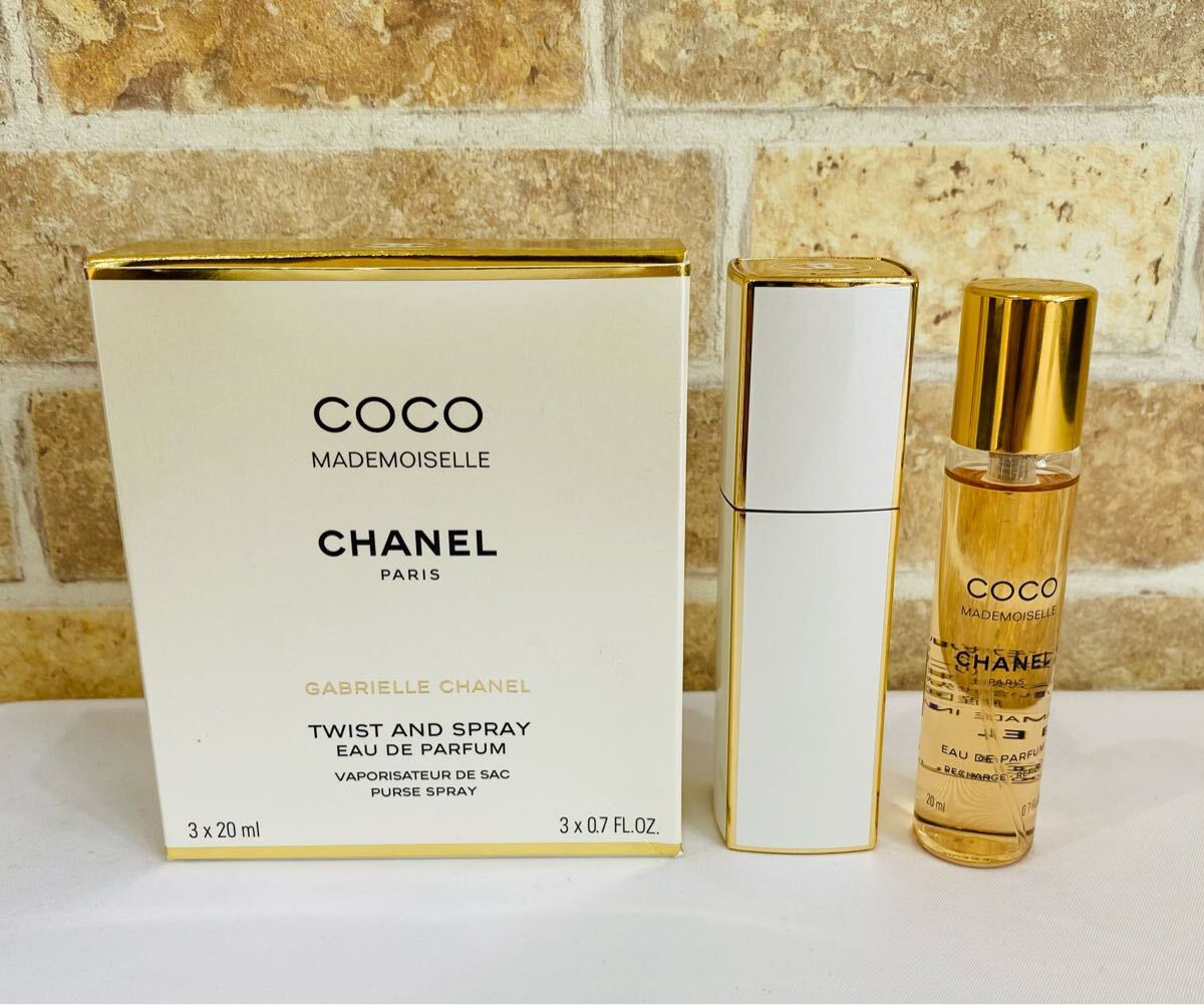 【美品】香水　CHANEL COCO MADEMOISELLE シャネル ココ マドモアゼル　ツィスト＆スプレイ　（オードゥ　パルファム）※リフィル1本未使用_1