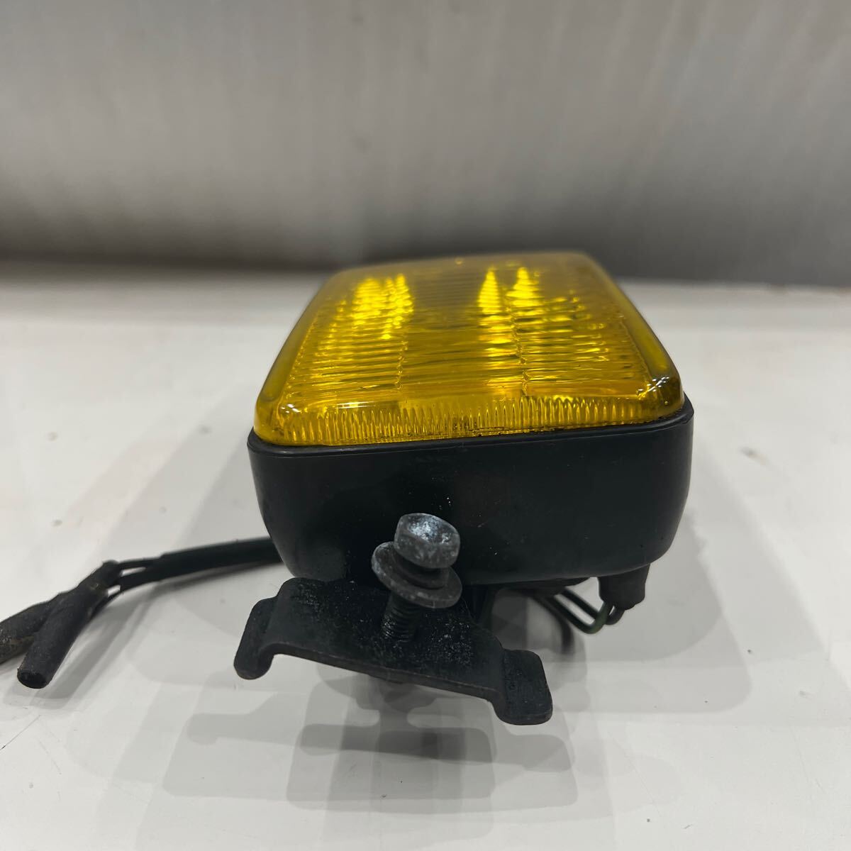 中古ジャンク 希少 当時物 ダイハツ KOITO 114-51480 角型