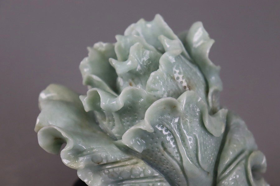 中国美術 本翡翠 彫刻 白菜 置物 台付 重1702g 天然石 鑑賞石 細密細工