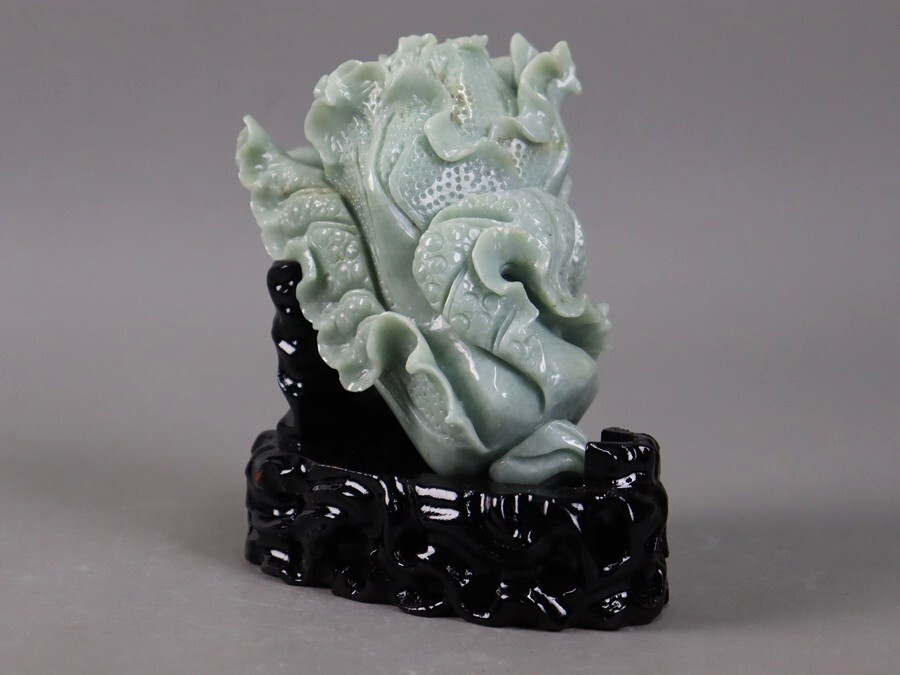 中国美術 本翡翠 彫刻 白菜 置物 台付 重1702g 天然石 鑑賞石 細密細工