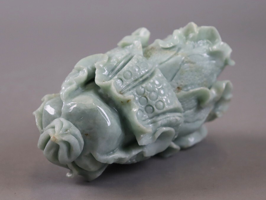 中国美術 本翡翠 彫刻 白菜 置物 台付 重1702g 天然石 鑑賞石 細密細工