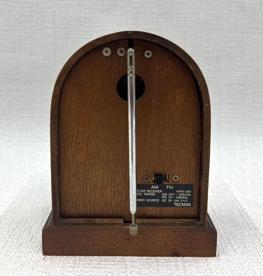 Portable AM⁄FM Radio - Nostalgic Retro Design - SB2002 Radius AM