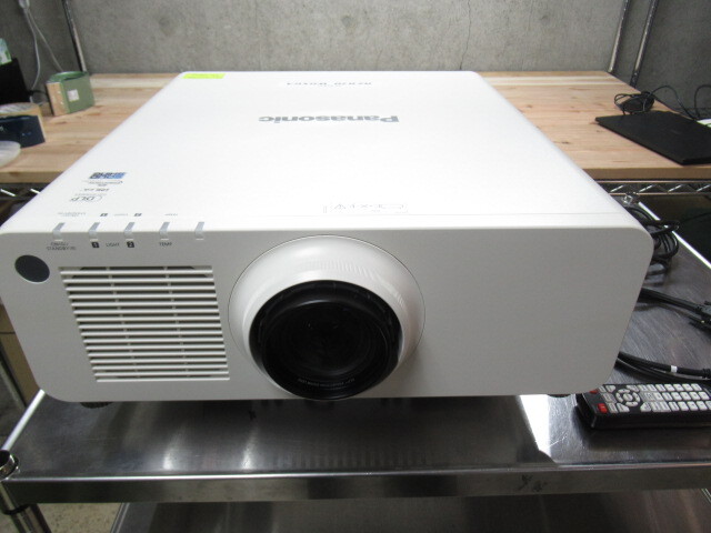 使用時間は4506時間 Panasonic パナソニック PT-RZ870JW