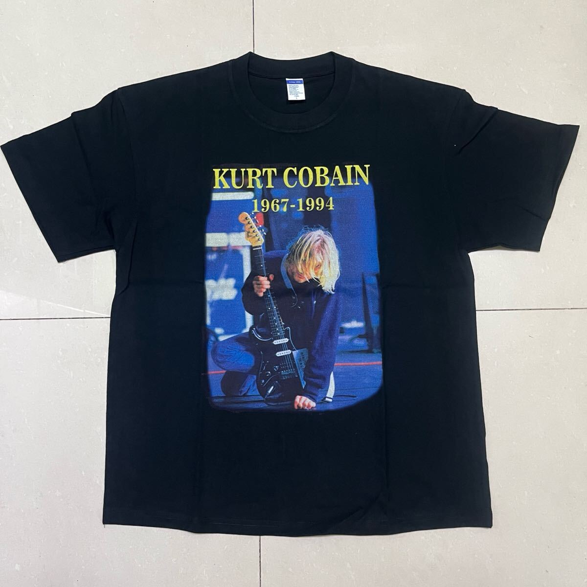 で送料無料 ヴィンテージ NIRVANA カートコバーン追悼Tシャツ サイズL 