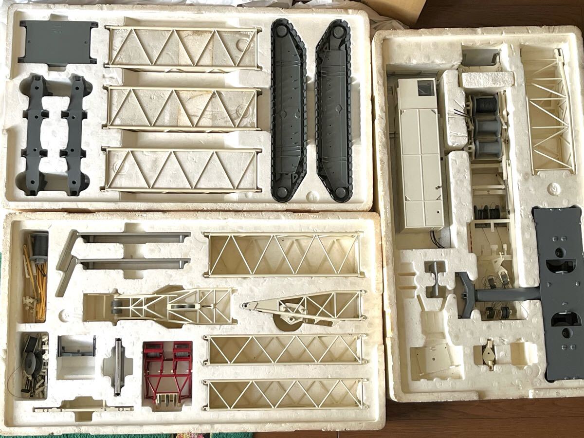 Conrad 1/50 TEREX-DEMAG CC8800 クローラクレーン ミニカー 建設重機