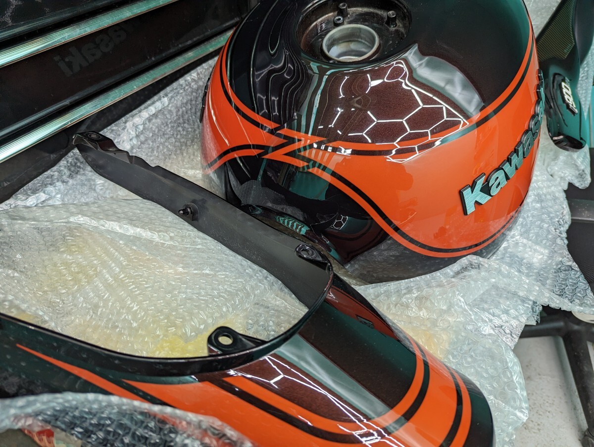 Z900RS 火の玉　外装　2018年モデル　タンク　サイドカバー　フロントフェンダー　カワサキ　_1