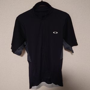 使用一度のみ極美品　OAKLEY パフォーマンスFIT 半袖レースジャージ オークリー Lサイズ