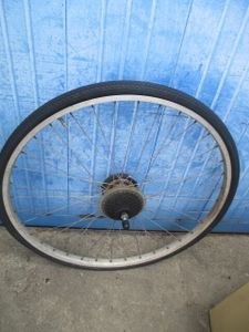 ２7イン　自転車後輪　　6速　　アルミホイールリム　　　　(H234)