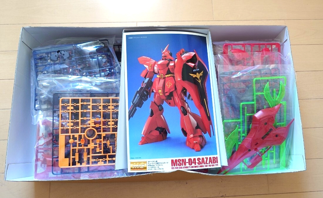 MG 1/100 RX-93 νガンダム ＆ MSN-04 サザビー セット 未組立品_7