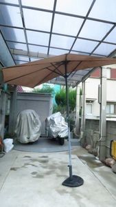 【お引取限定】ガーデンパラソル　中古