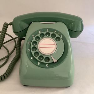 黒電話 600-A2のYahoo!オークション(旧ヤフオク!)の相場・価格を見る