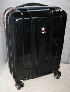 FILA　キャリーケース　スーツケース　キャリーバッグ　旅行　出張カバン　ビジネスバッ