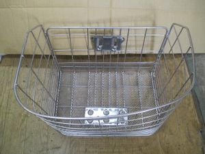 ステンレス製　自転車 前かご　 籠　サイズ：約42ｘ37ｘｈ22ｃｍ　　（上2）