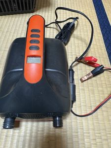 電動エアーポンプ　強力　美品　ゴムボートやサップに使用可能