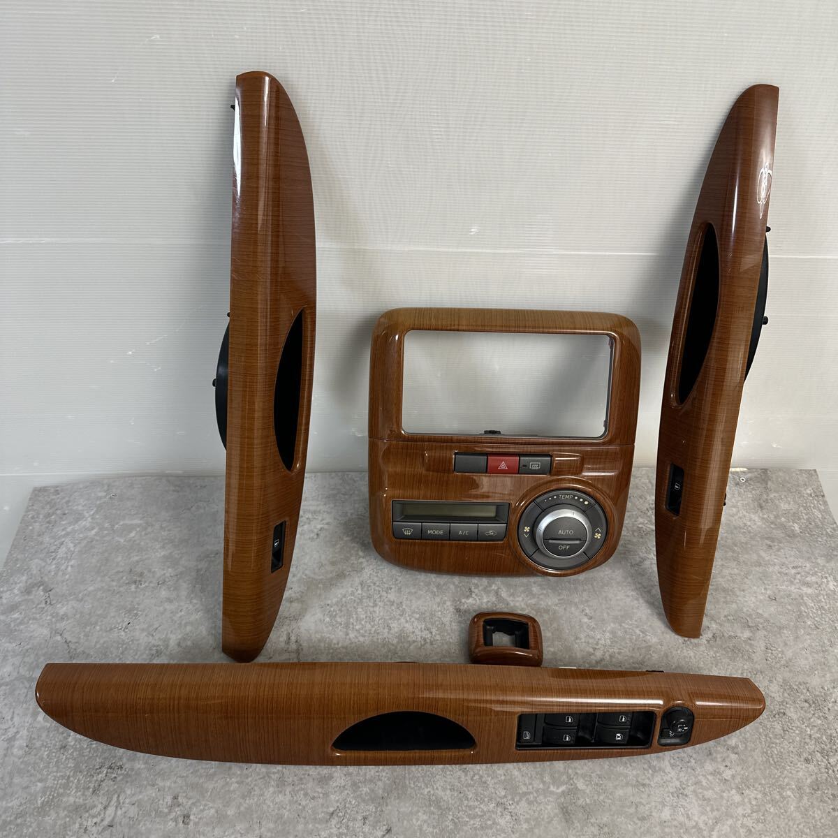 ダイハツ タント L375S オーディオパネル センターパネル パワー