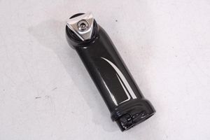 ●TREK トレック MADONE シートマストキャップ 美品