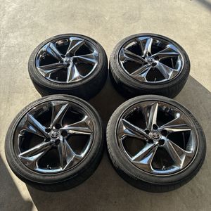 220 クラウン 純正 ホイールのYahoo!オークション(旧ヤフオク!)の相場