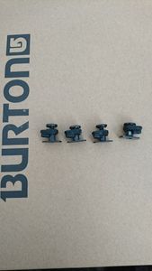 送料無料★ＢＵＲＴＯＮ ハイバック固定用ネジ EST ReFlex両足 　ビス