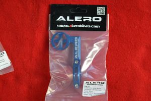 即決 新品★軽量35g★ALERO CM-141★AL6061-T6★フルCNC★ガーミン GARMIN アウトフロン