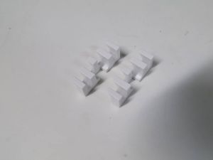 バドミントンラケット　ガット張り時のアタッチメント　白2個　新品　送料140円～