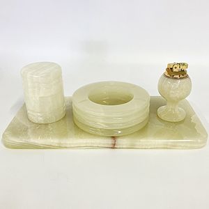オニキス 灰皿の値段と価格推移は？｜4件の売買データからオニキス